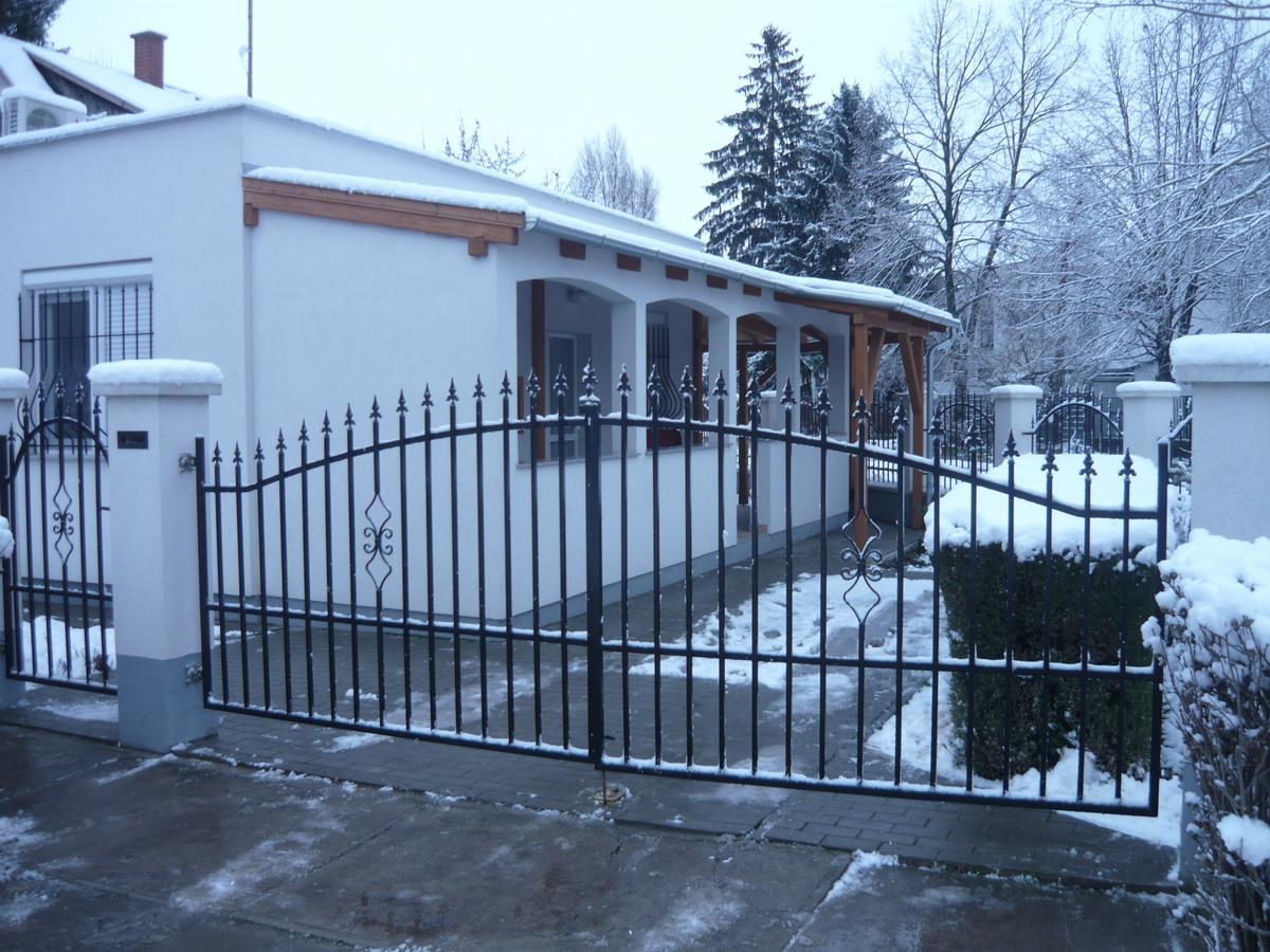 Keresztmama Haza Apartment Hajdúszoboszló Екстериор снимка